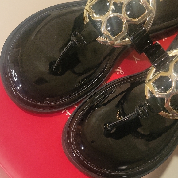 Kelly & Katie Black Sandals with Gold Accents - Picture 2 of 4